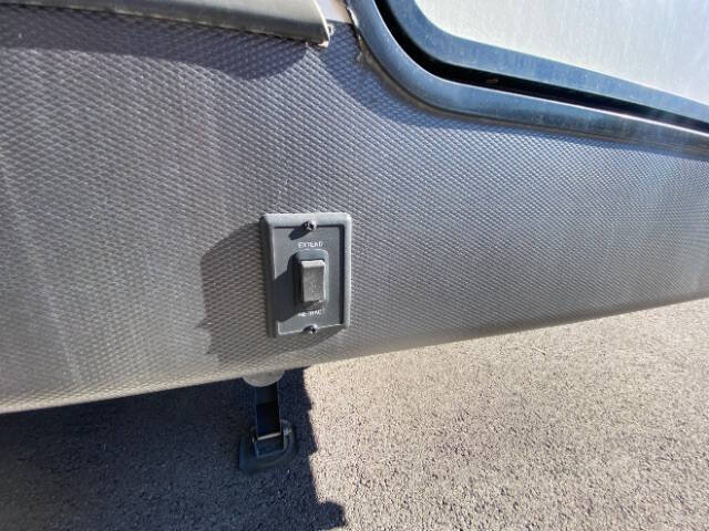 2020 Coleman Coleman Light 2515RL