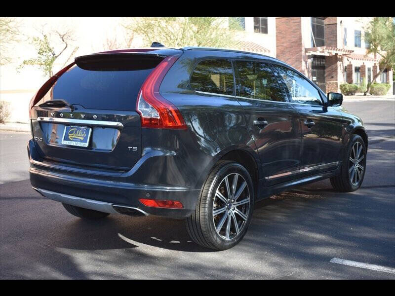 2016 Volvo XC60 T5 Drive-E Platinum