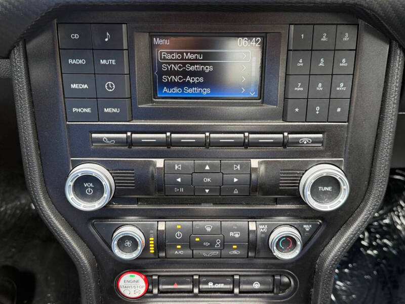 2016 Ford Mustang V6