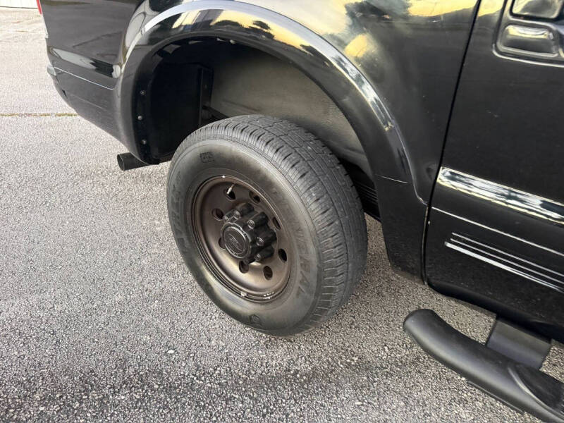 2004 Ford Excursion Eddie Bauer