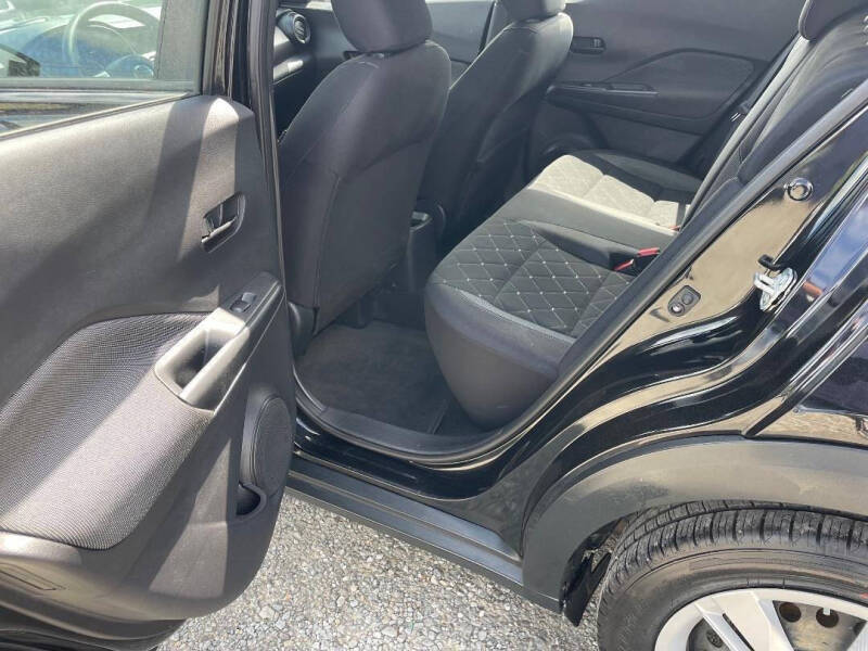 2020 Nissan Kicks S