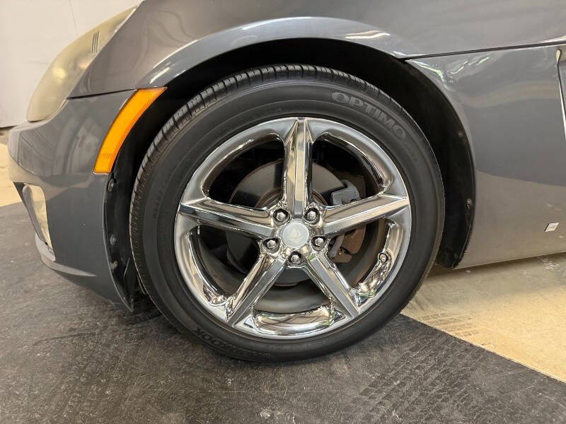 2008 Saturn SKY Red Line