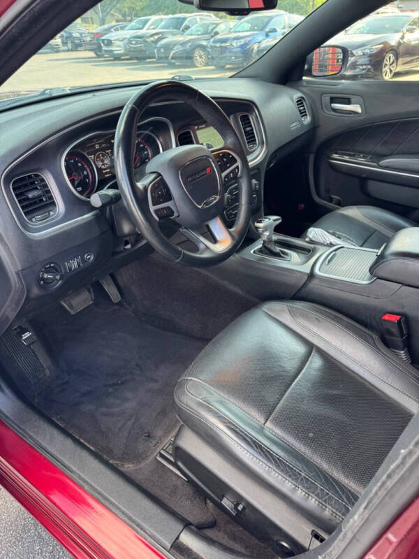 2017 Dodge Charger SXT