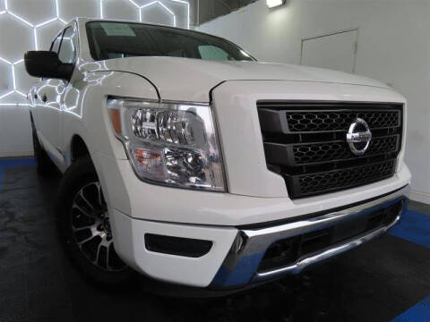 2022 Nissan Titan SV