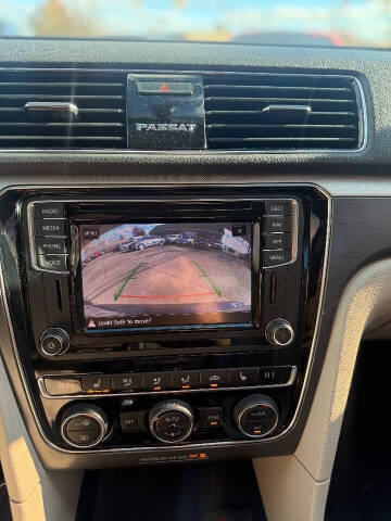 2018 Volkswagen Passat 2.0T R-Line