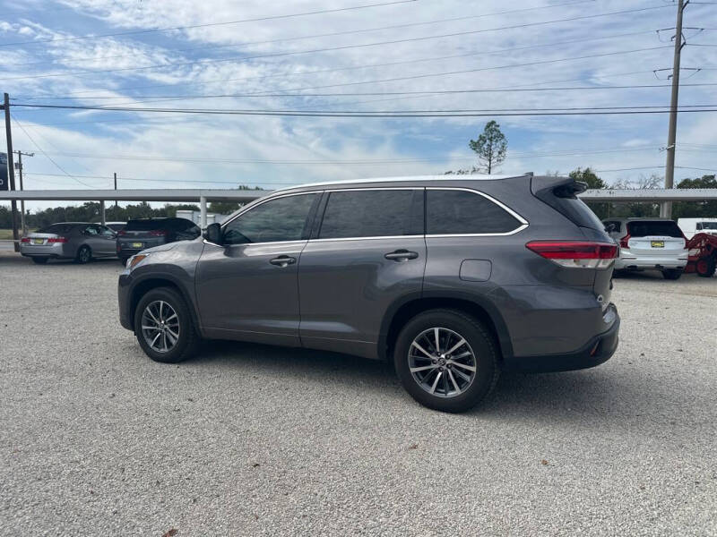 2017 Toyota Highlander SE