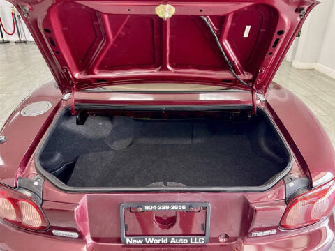 2003 Mazda MX-5 Miata