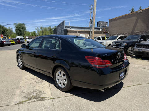 2009 Toyota Avalon XL