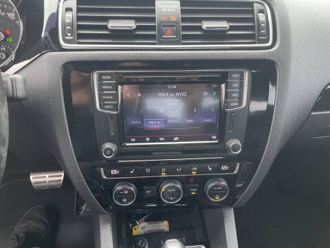 2017 Volkswagen Jetta 2.0T GLI