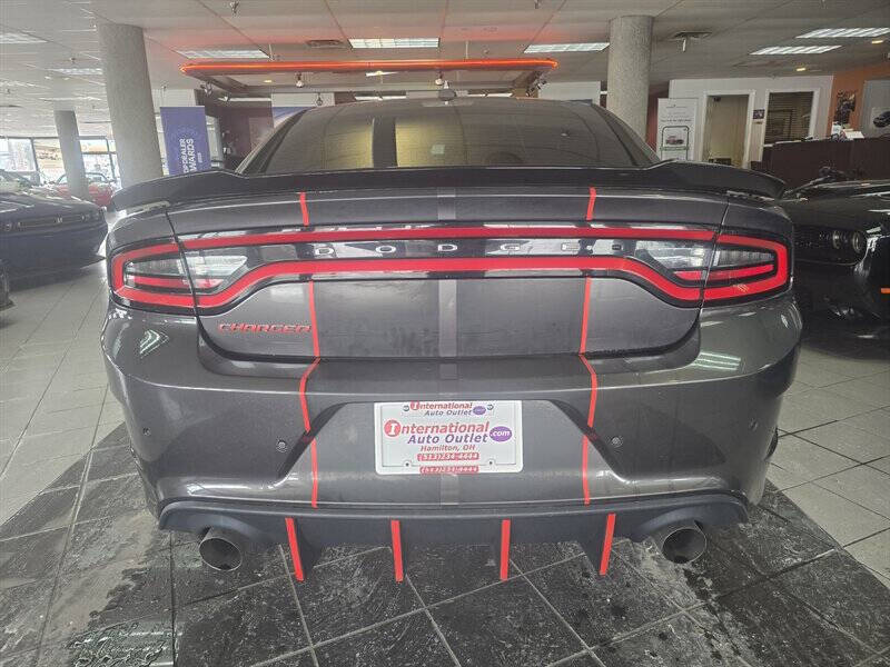 2016 Dodge Charger R/T