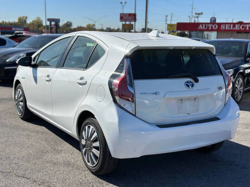 2016 Toyota Prius c