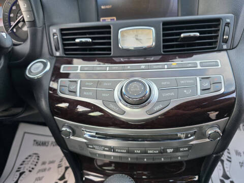 2011 Infiniti M37