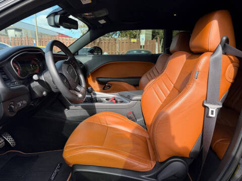 2015 Dodge Challenger SRT Hellcat