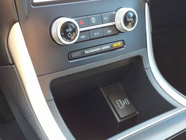 2024 Ford Edge SE