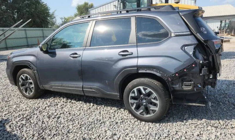 2025 Subaru Forester Premium