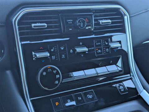 2025 Nissan Armada Platinum