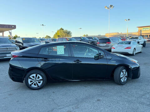 2017 Toyota Prius Two