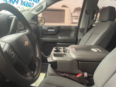 2020 Chevrolet Silverado 1500 Custom