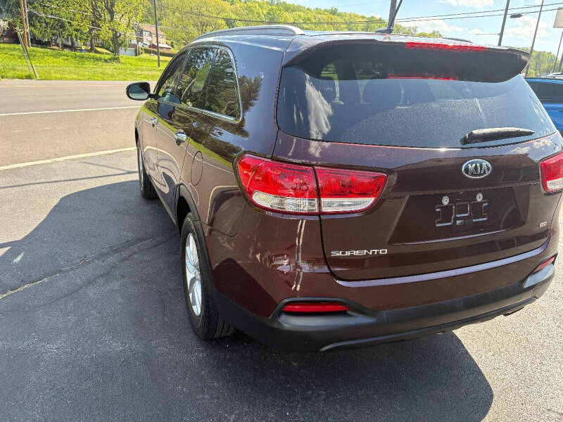 2017 Kia Sorento LX
