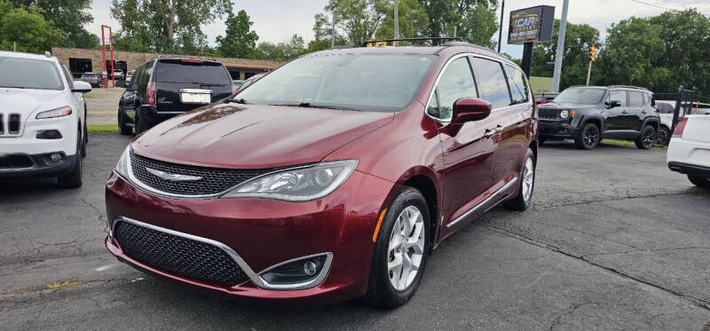 2017 Chrysler Pacifica for sale at I Car Company Inc. in Pontiac MI