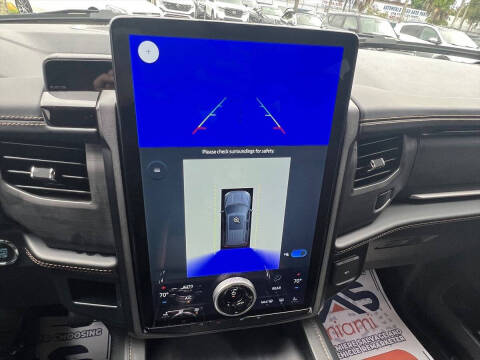 2023 Ford Expedition MAX Platinum