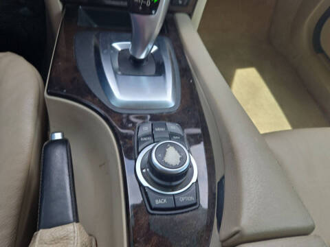 2009 BMW 5 Series 528i
