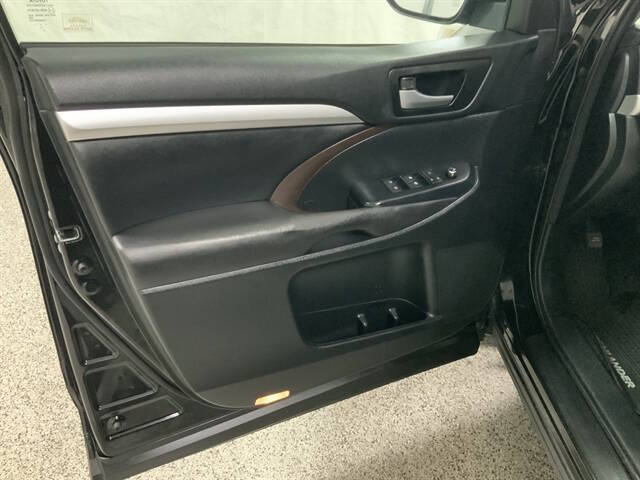 2017 Toyota Highlander Hybrid XLE