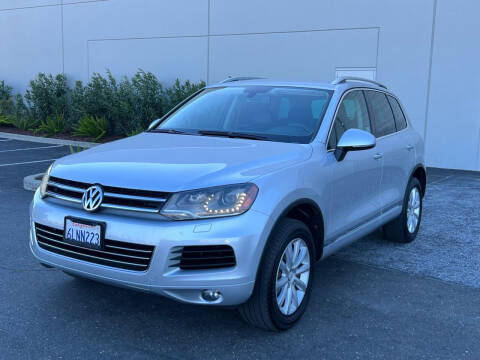 2011 Volkswagen Touareg for sale at ELYA MOTORS in Newark CA