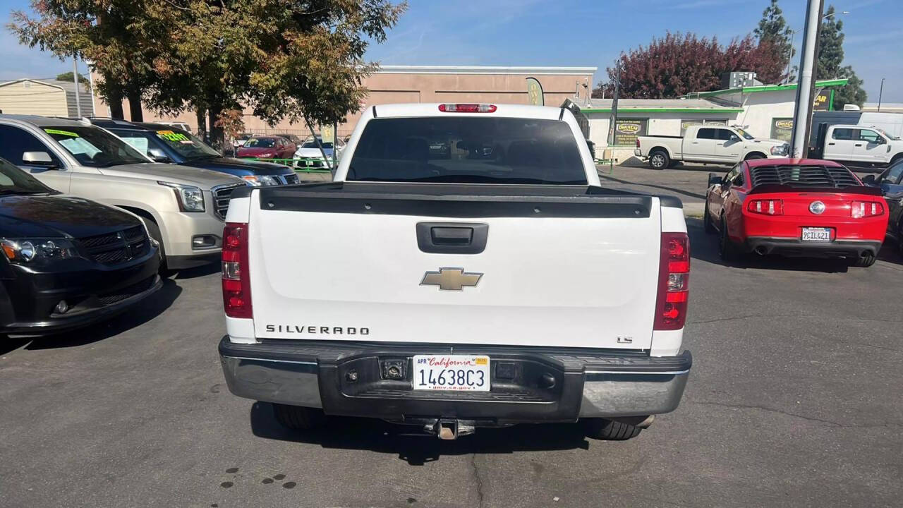 2009 Chevrolet Silverado 1500 for sale at Auto Plaza in Fresno, CA