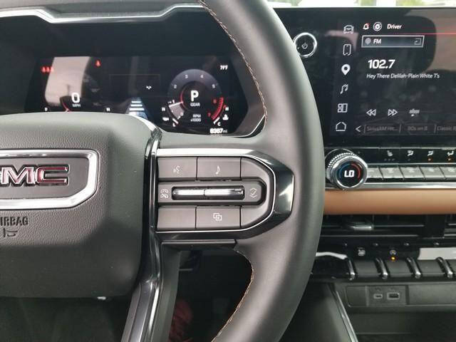 2025 GMC Canyon AT4