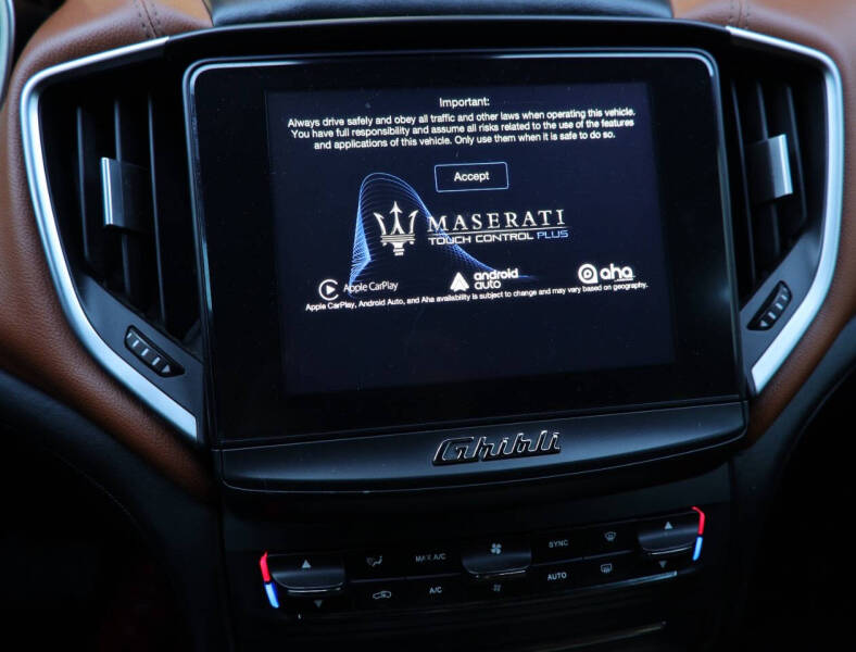 2017 Maserati Ghibli