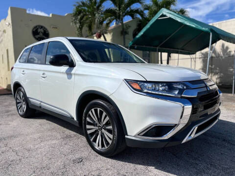 2019 Mitsubishi Outlander ES