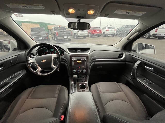 2017 Chevrolet Traverse LT