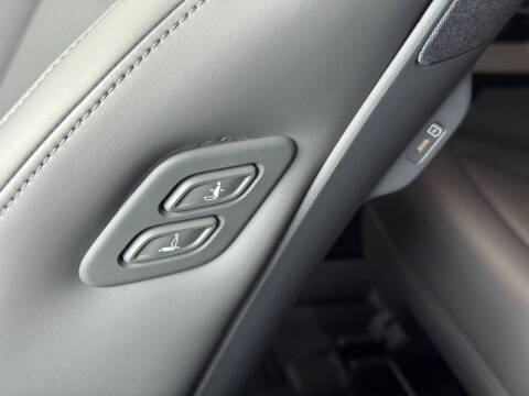 2026 Kia EV9 Light Long Range