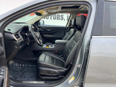 2023 GMC Acadia Denali