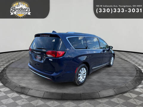 2019 Chrysler Pacifica Touring L
