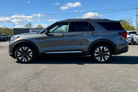 2025 Ford Explorer Platinum