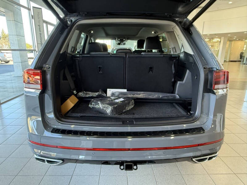 2026 Volkswagen Atlas SEL Premium R-Line 4Motion