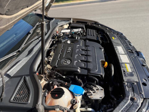 2015 Volkswagen Passat 2.0L TDI SEL Premium