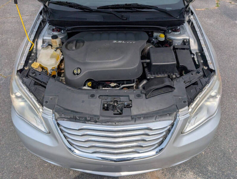 2012 Chrysler 200 Touring