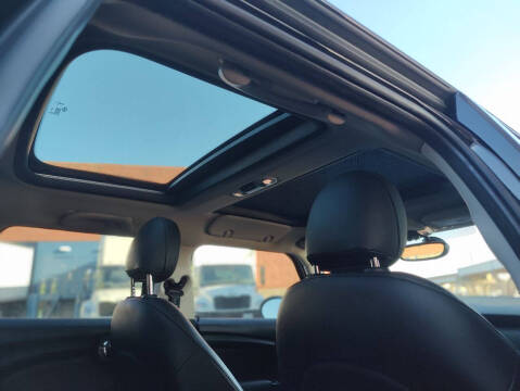 2018 MINI Hardtop 4 Door Cooper