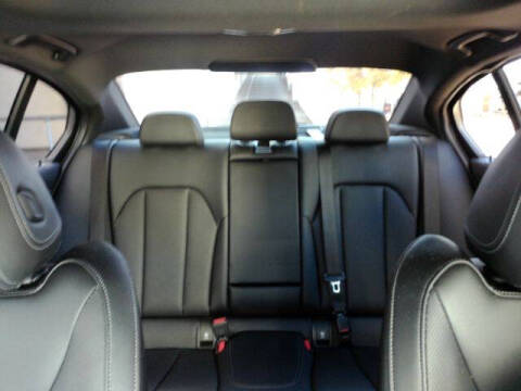 2024 BMW 3 Series 330i