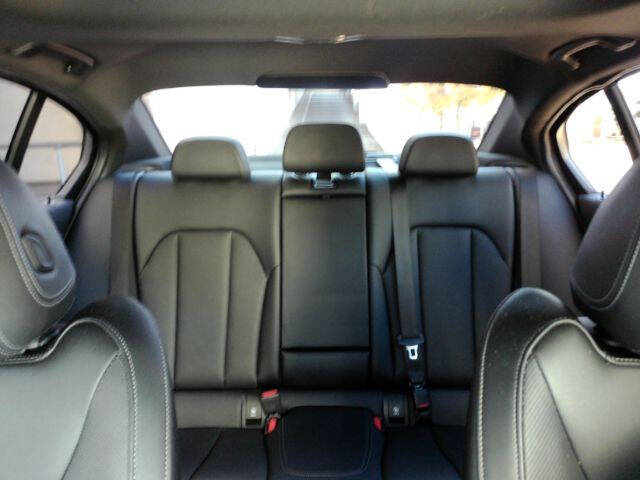 2024 BMW 3 Series 330i