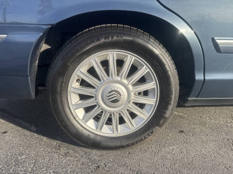 2009 Mercury Grand Marquis LS