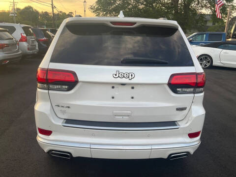 2017 Jeep Grand Cherokee Summit