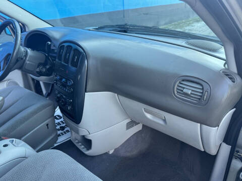 2005 Dodge Grand Caravan SXT