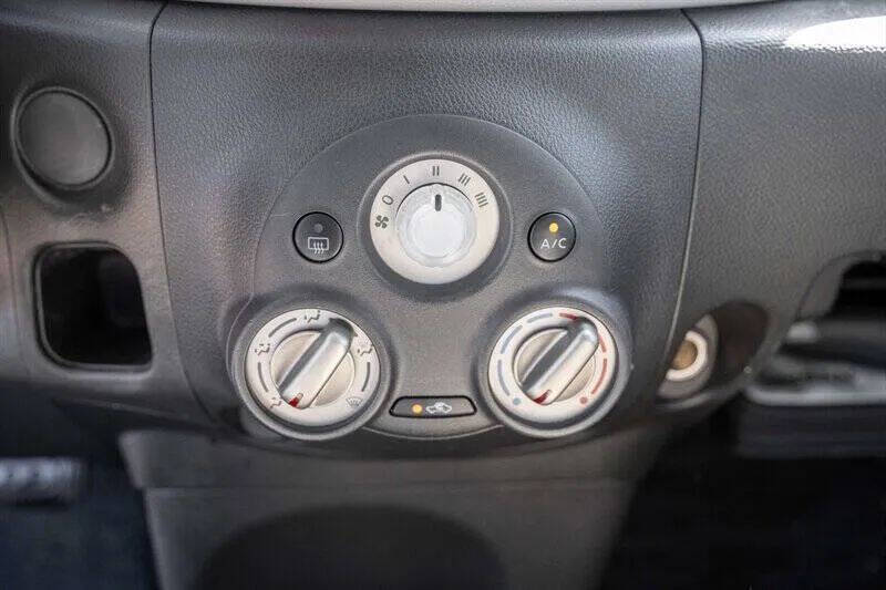 2009 Nissan cube