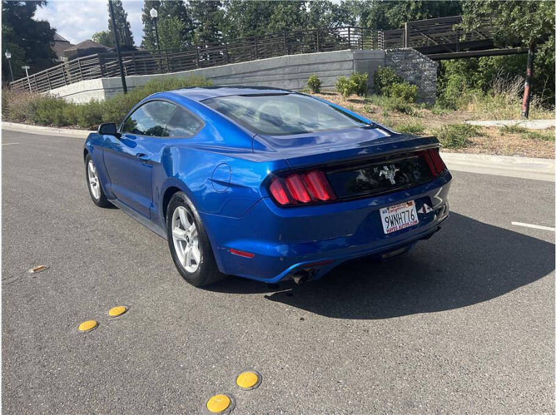2017 Ford Mustang V6