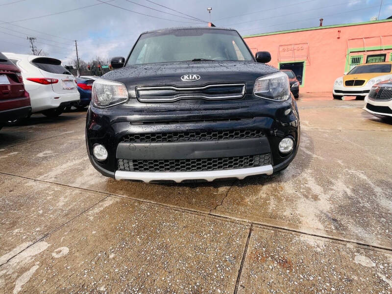 2017 Kia Soul +