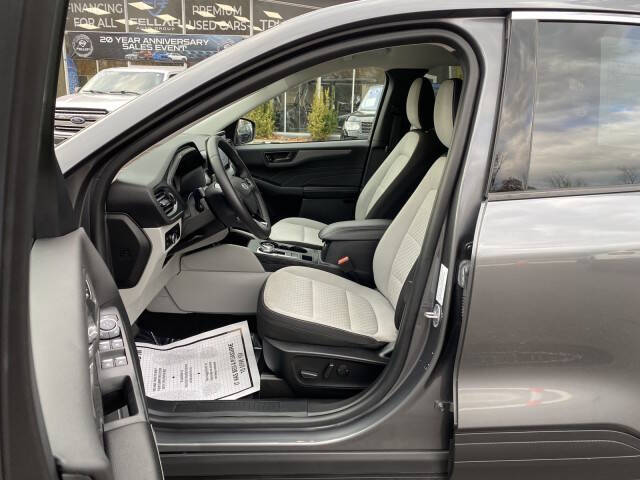 2023 Ford Escape Hybrid Active